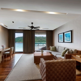Cliff Bay Suite - Living Room