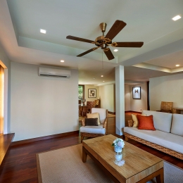 Ocean Front Master Suite - Living Room