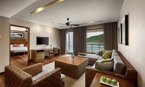 Cliff Bay Suite