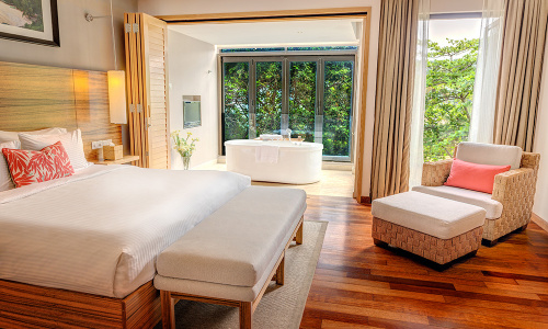 Cliff Bay Suite with Bathtub Cliff Bay Suite with Bathtub